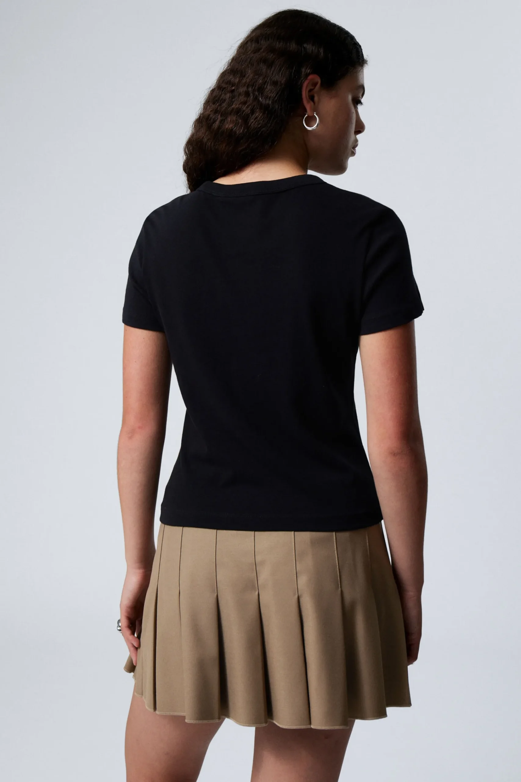 Weekday SLIM FITTED T-SHIRT black Cheap