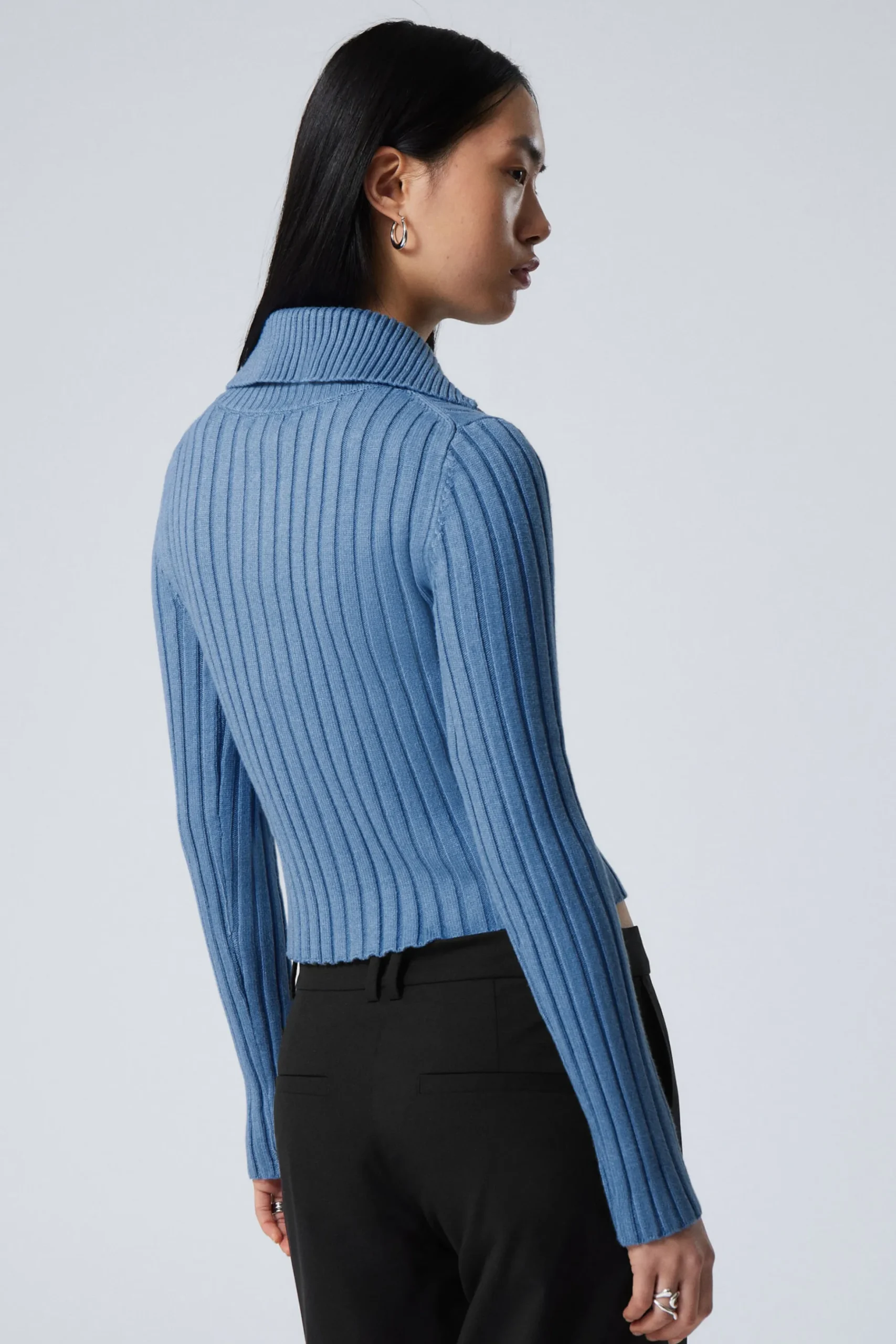 Weekday SLIM KNITTED TURTLENECK CARDIGAN light blue Cheap