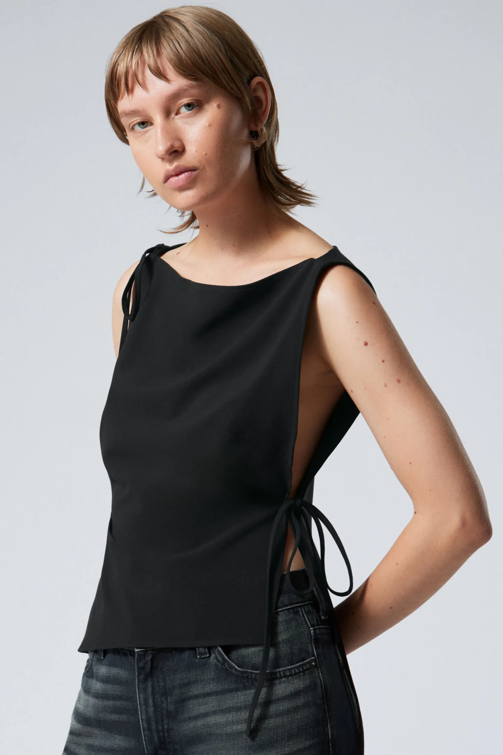 Weekday SLIM SLEEVELESS STRAP TOP black Cheap