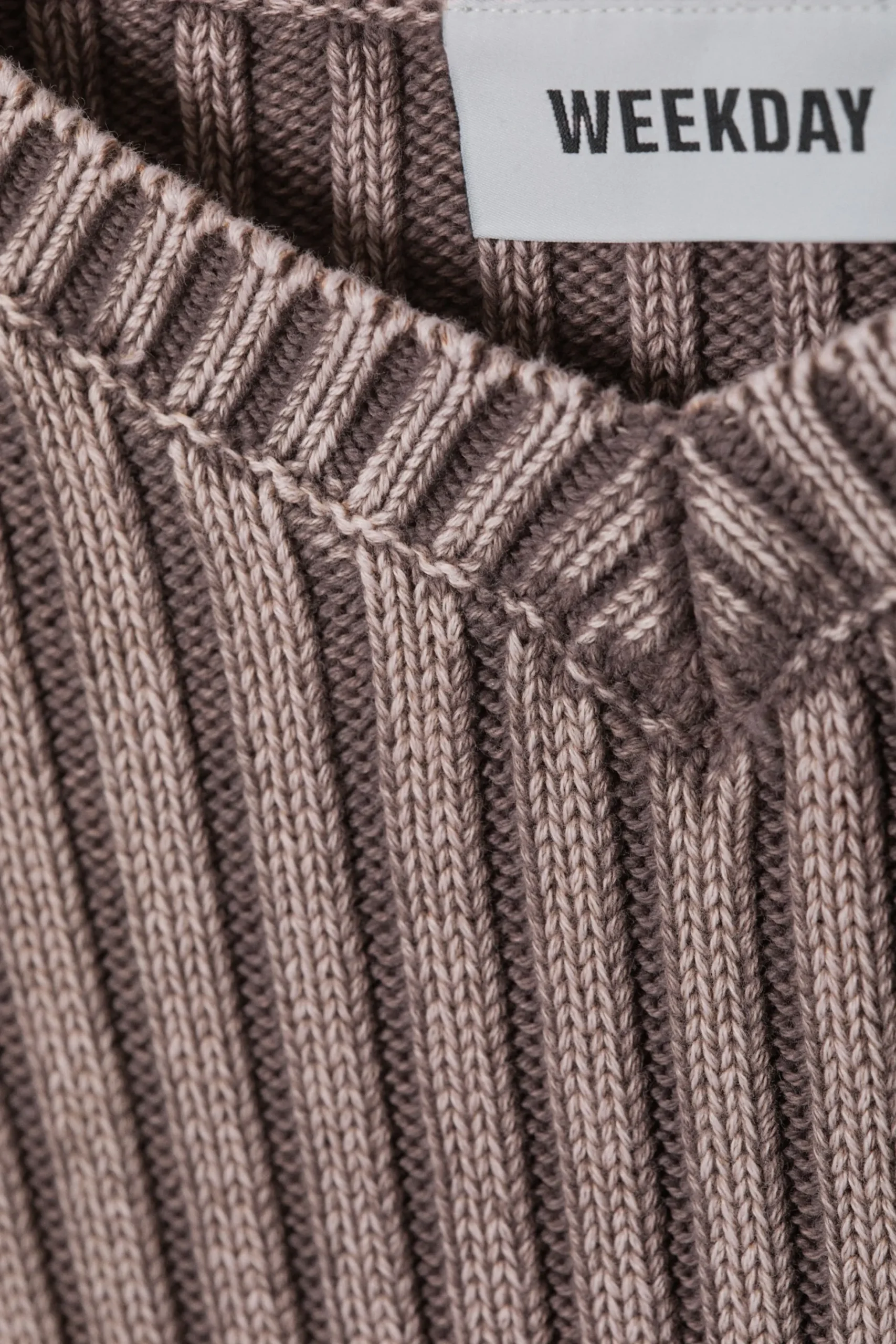 Weekday SLIM V-NECK KNITTED SWEATER dark grey melange Best Sale