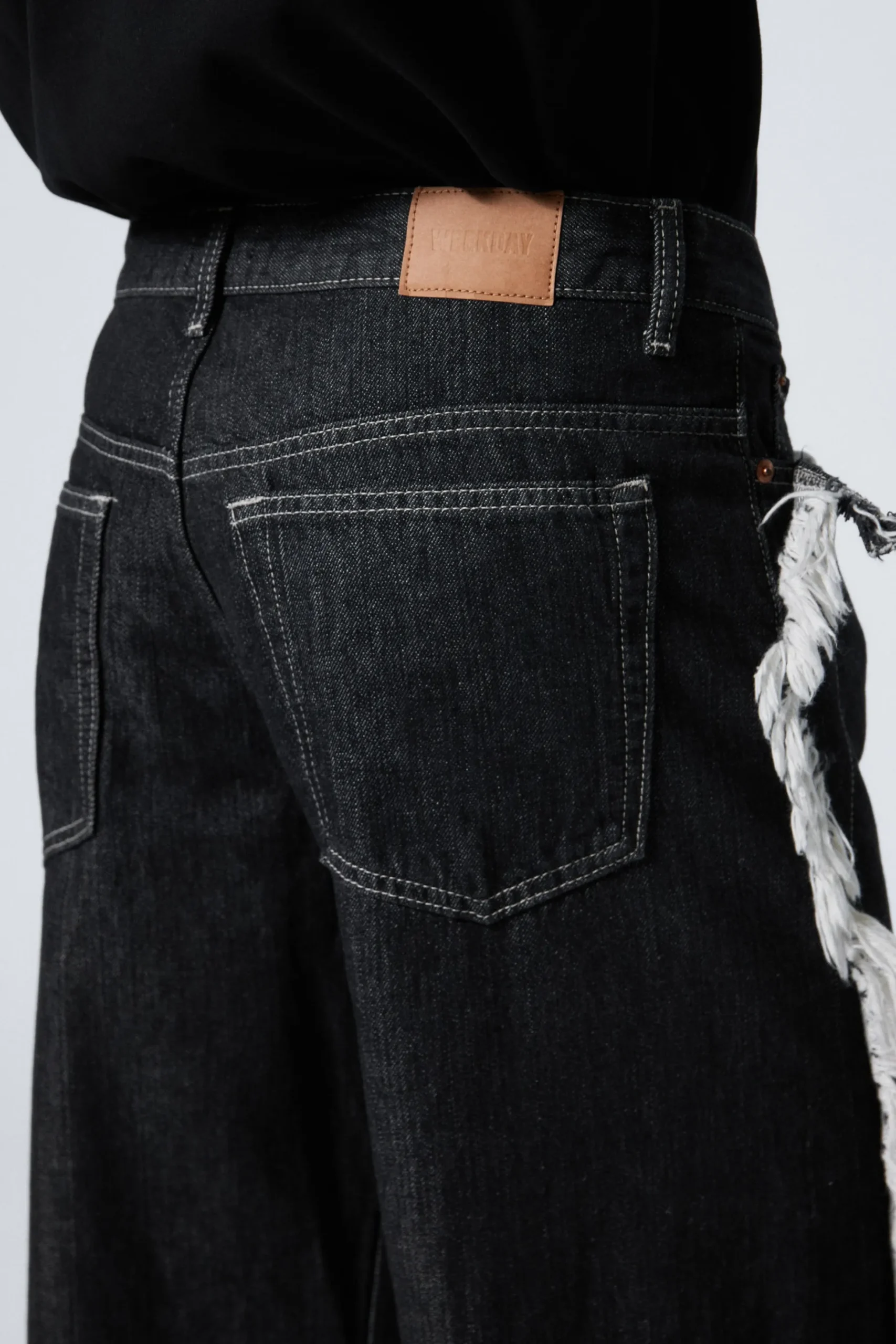 Weekday TWIST RELAXED FRAYED JEANS black rinse Flash Sale