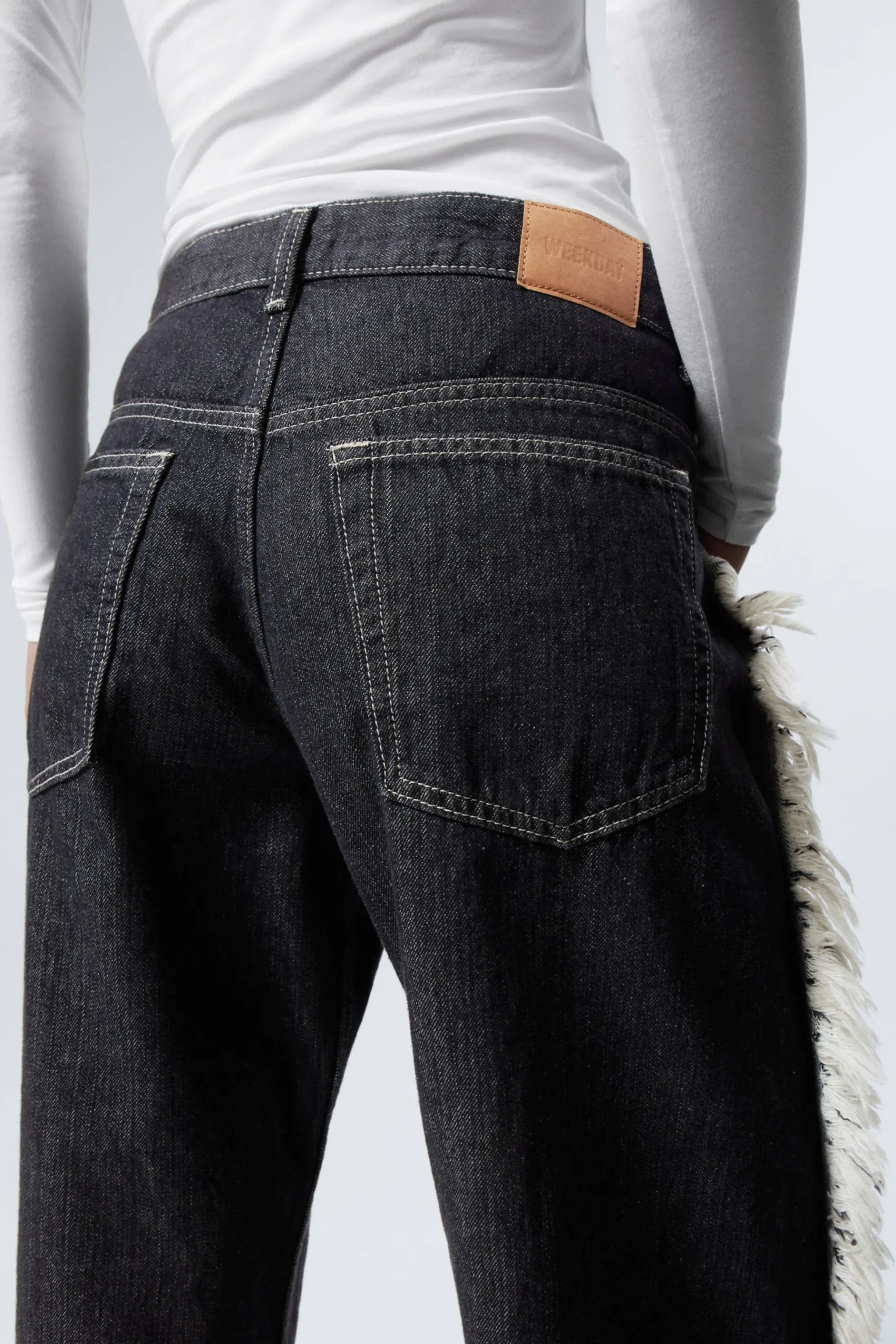 Weekday TWIST RELAXED FRAYED JEANS black rinse Flash Sale