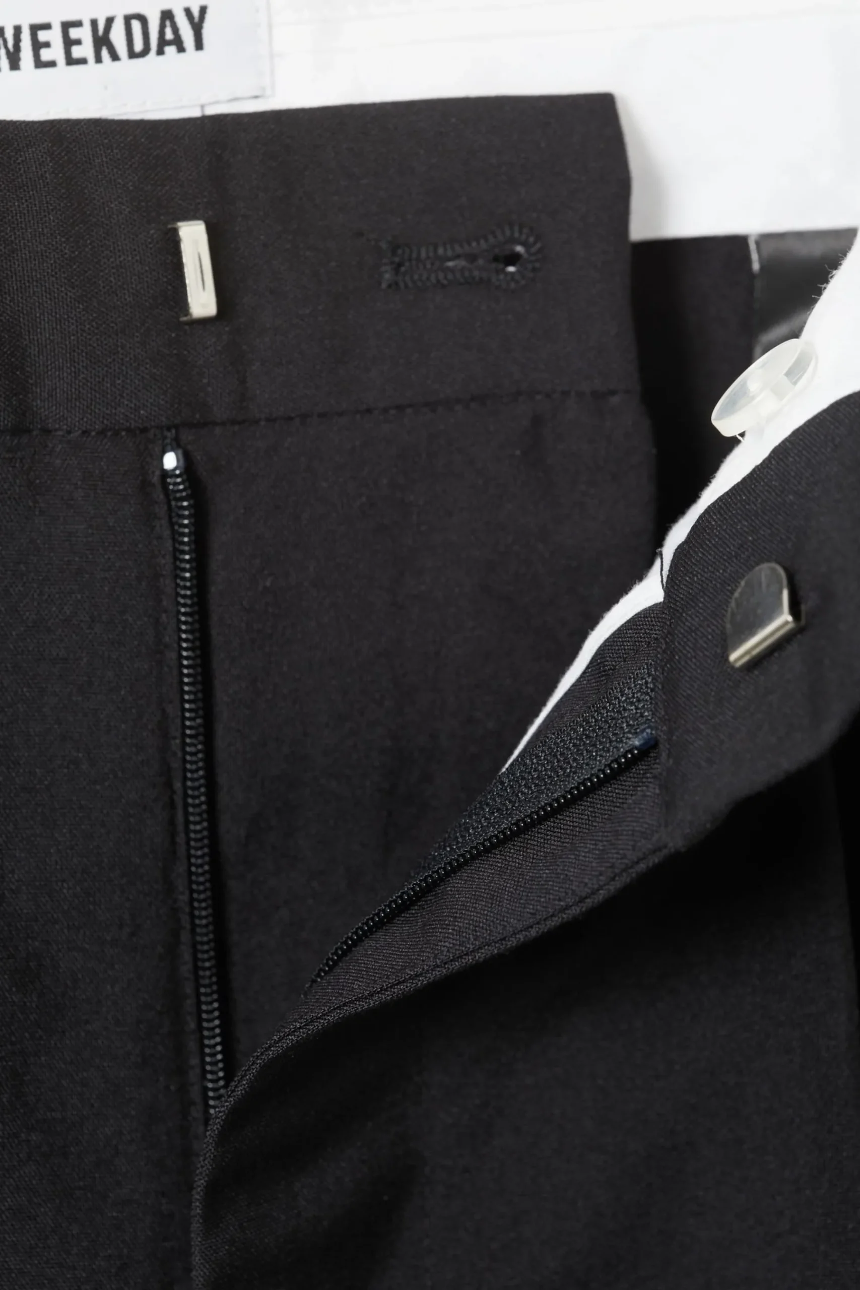 Weekday UNO LOOSE SUIT TROUSERS black Store